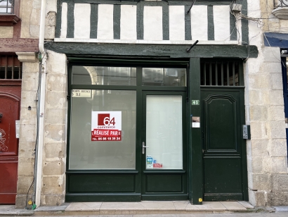 Nouvelle enseigne à Bayonne
